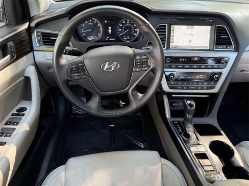 Used 2016 Hyundai Sonata Limited w/ Option Group 04 image 3