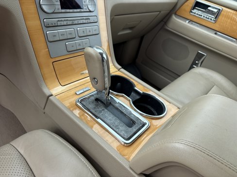 Used 2009 Lincoln Navigator 4WD image 26
