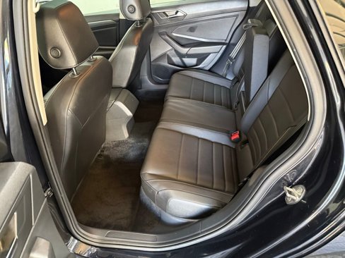 Used 2022 Volkswagen Jetta SE image 27