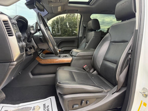 Used 2019 Chevrolet Silverado 2500 High Country w/ Duramax Plus Package image 11