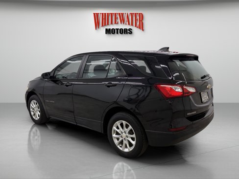 Used 2020 Chevrolet Equinox LS image 2