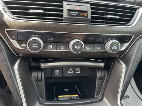 Used 2022 Honda Accord EX-L image 29