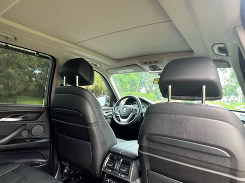 Used 2016 BMW X5 xDrive50i image 38