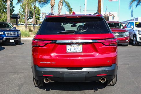 Used 2022 Chevrolet Traverse LT image 8