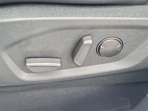Used 2022 Ford Edge SEL image 19