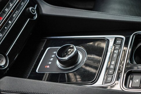 Used 2020 Jaguar F-PACE Prestige image 16
