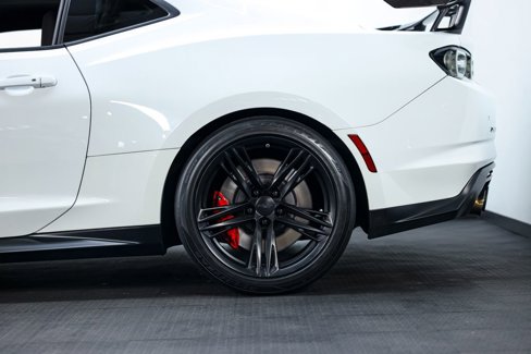 Used 2020 Chevrolet Camaro ZL1 image 11