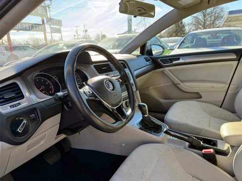 Used 2017 Volkswagen Golf SEL image 17