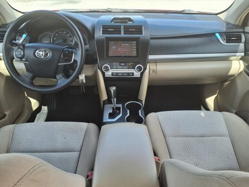 Used 2012 Toyota Camry LE image 15