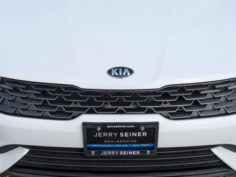 Used 2021 Kia K5 LXS image 9
