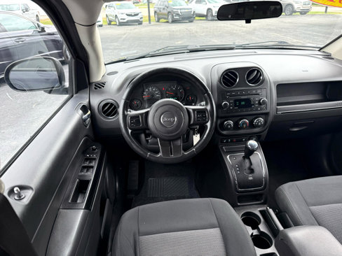 Used 2011 Jeep Compass Latitude image 15