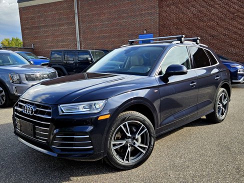 Used 2020 Audi Q5 e Premium w/ Convenience Package image 3