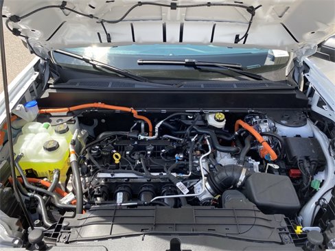 New 2025 Ford Maverick XL image 30