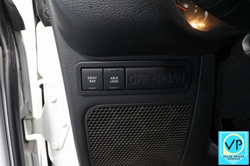 Used 2016 Jeep Wrangler Unlimited Rubicon w/ Max Tow Package image 18