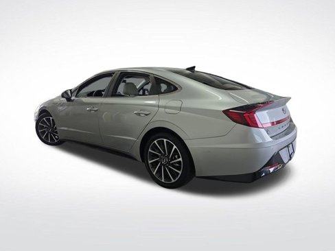 Used 2020 Hyundai Sonata Limited w/ Preferred Accessory Package image 3