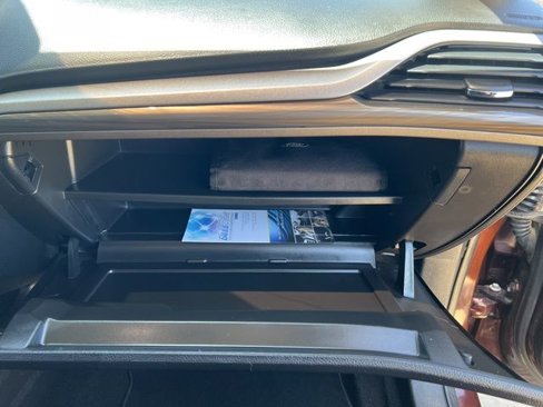 Used 2019 Ford Fusion SEL image 26