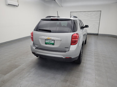 Used 2017 Chevrolet Equinox Premier w/ Enhanced Convenience Package image 7