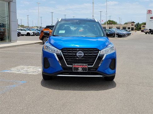 New 2024 Nissan Kicks SV image 3