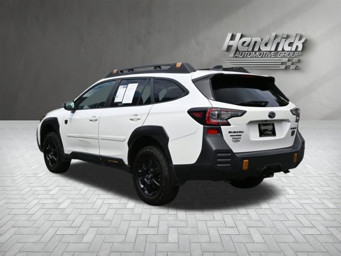 Used 2022 Subaru Outback Wilderness image 7