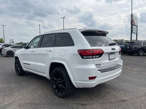 Used 2018 Jeep Grand Cherokee Altitude image 7