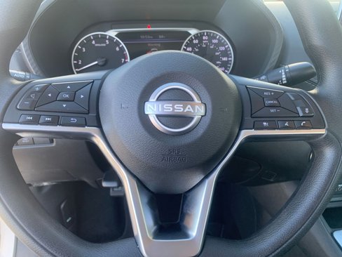 Used 2024 Nissan Sentra SV image 25
