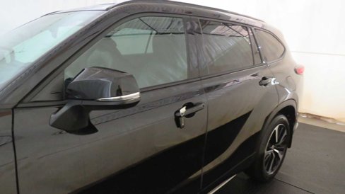 Certified 2022 Toyota Highlander XSE image 7