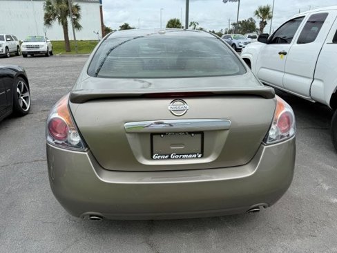 Used 2007 Nissan Altima 3.5 SL w/ Technology Pkg image 4