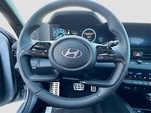 New 2025 Hyundai Elantra SEL image 11