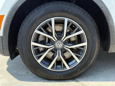 Used 2019 Volkswagen Tiguan SEL image 12