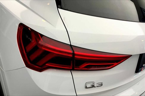 Used 2020 Audi Q3 2.0T Prestige w/ Prestige Package image 26