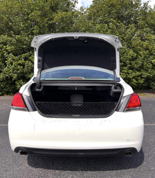 Used 2011 Toyota Avalon Limited image 7