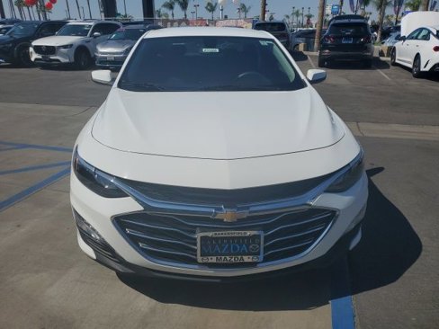 Used 2022 Chevrolet Malibu LT image 2