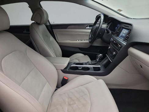 Used 2016 Hyundai Sonata Sport w/ Option Group 1V image 21