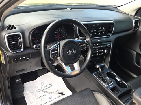 Used 2021 Kia Sportage EX image 16