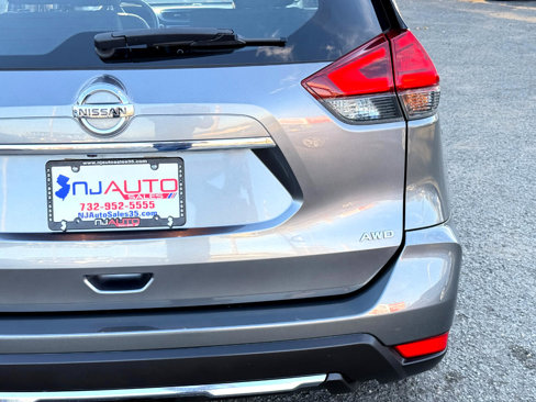 Used 2017 Nissan Rogue S image 76