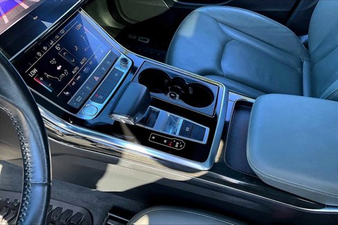 Used 2019 Audi Q8 Premium w/ Convenience Package image 16