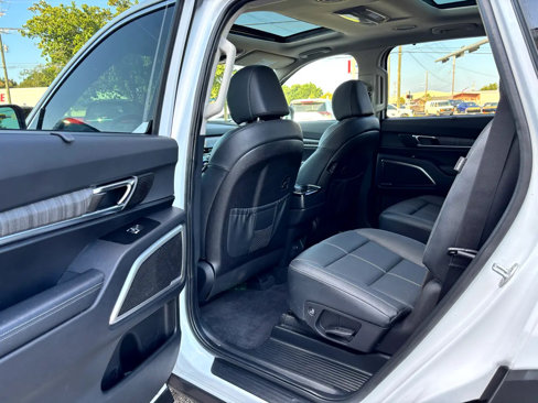Used 2024 Kia Telluride SX image 27