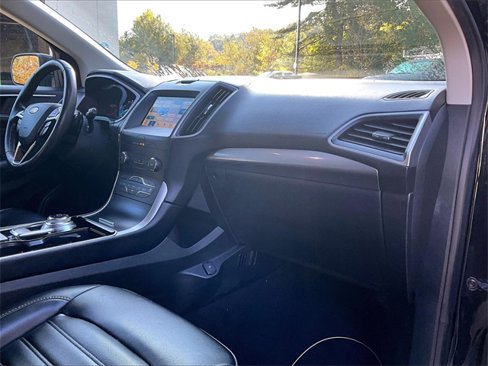 Used 2019 Ford Edge SEL w/ Equipment Group 201A image 17