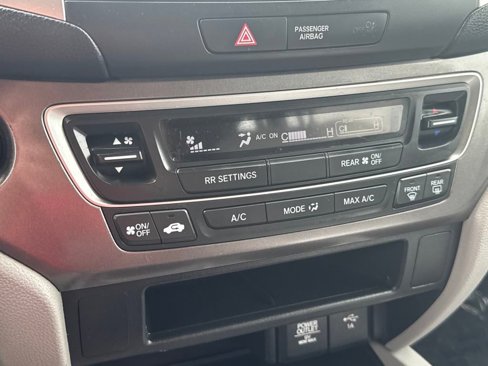 Used 2019 Honda Pilot LX image 24