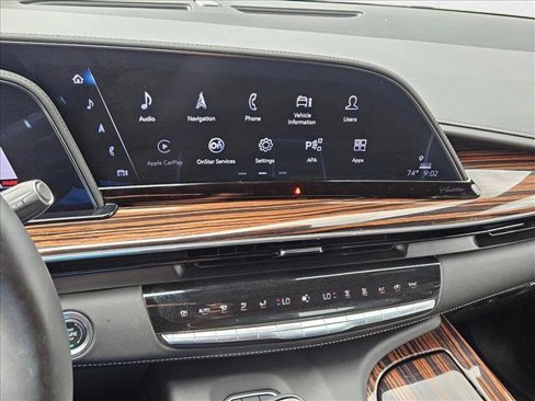 Certified 2024 Cadillac Escalade Premium Luxury image 15