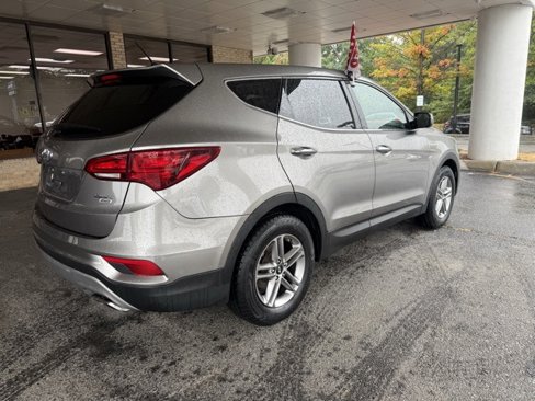 Used 2018 Hyundai Santa Fe Sport image 3