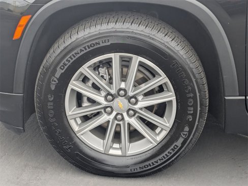 Used 2022 Chevrolet Traverse LT image 41