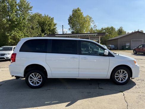 Used 2014 Dodge Grand Caravan SXT w/ Rear Park Assist Package image 7