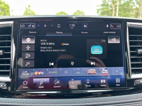 Used 2023 Chrysler Pacifica Limited image 37