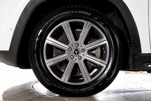 Used 2022 Mercedes-Benz GLS 450 4MATIC image 11
