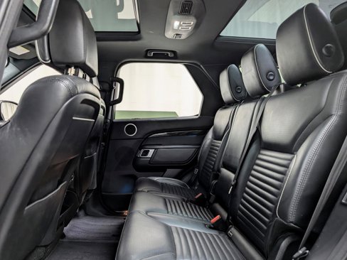 Used 2019 Land Rover Discovery HSE Luxury image 18