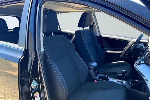 Used 2018 Toyota RAV4 XLE image 7