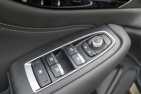 Used 2020 Subaru Outback Limited image 23