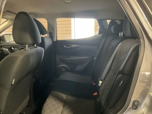 Used 2022 Nissan Rogue Sport SV image 10