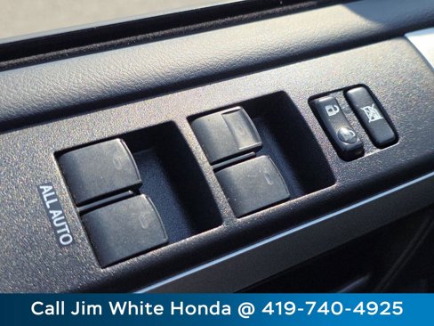 Used 2013 Toyota 4Runner SR5 image 26